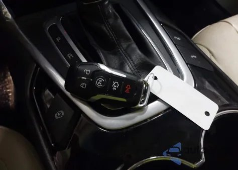 2015 Ford Edge Titanium z USA, uszkodzony, nr VIN 2FMPK4K87FBC18670